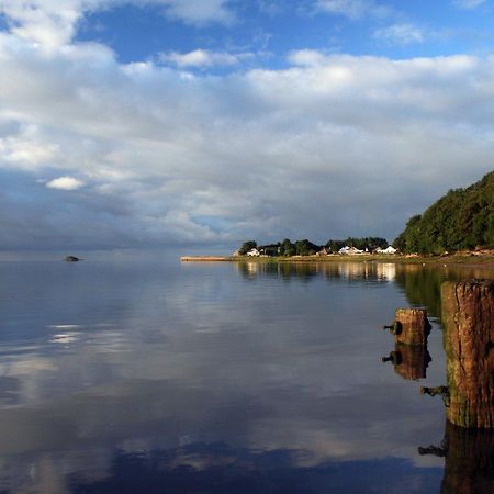 The Bay Horse Hotel And Restaurant Ълвърстън Екстериор снимка